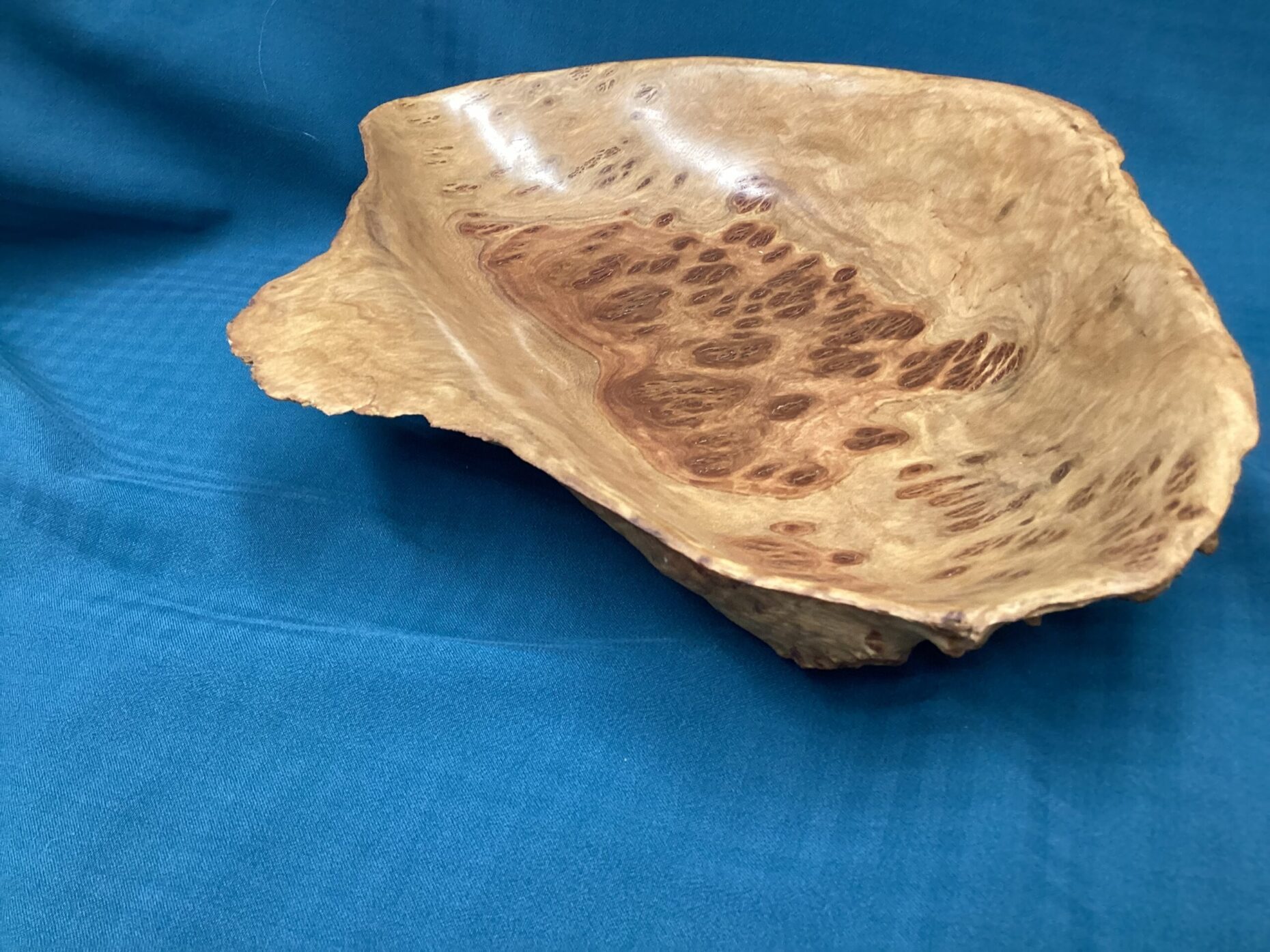 Bimble box burl hand-carved bowl.