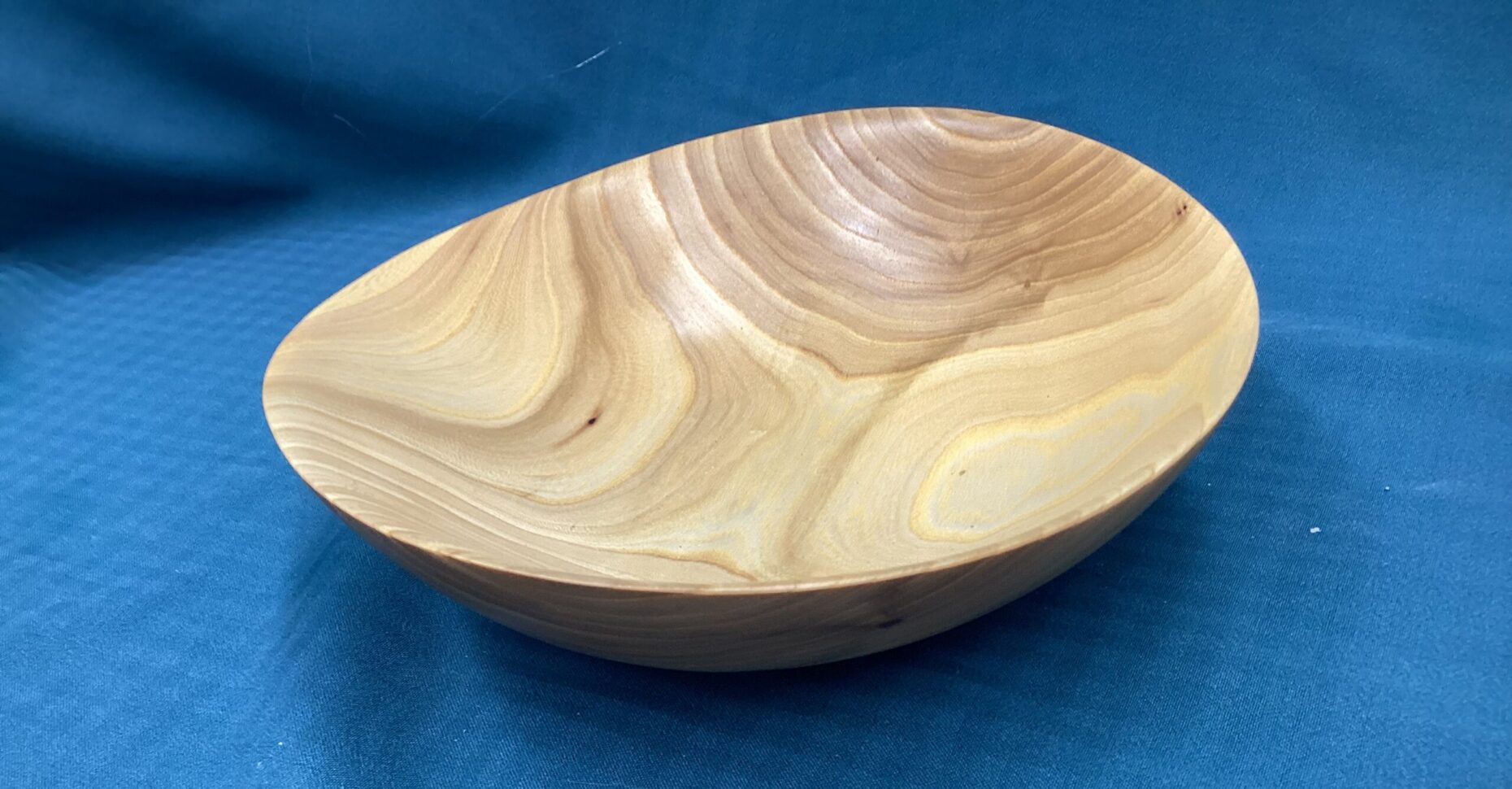 White ash burl hand-carved bowl.